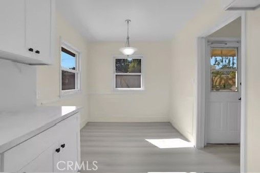 Interior, Pendant Lights, Wood Texture Flooring