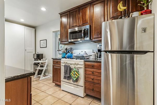 Dining room, Interior, Kitchen, Recessed Lighting