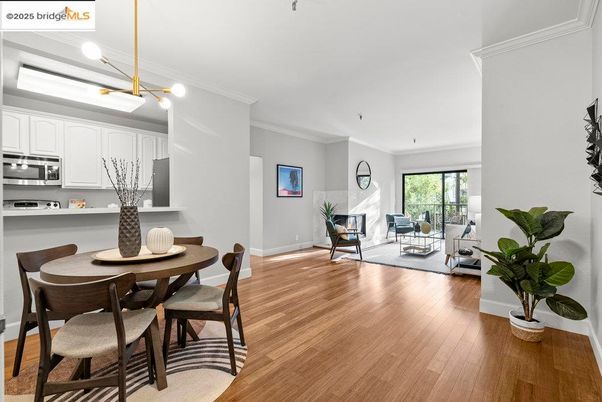 Dining room, Interior, Kitchen, Pendant Lights, Wood Texture Flooring