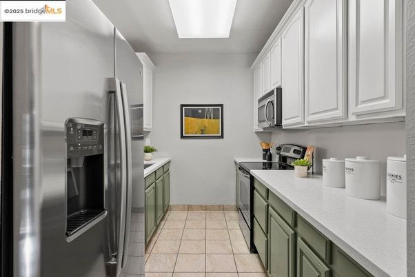 Interior, Kitchen, Stainless Steel Appliances