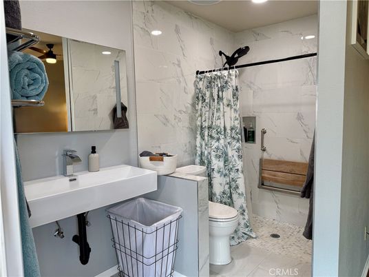 Bathroom, Interior, Marble Walls, Recessed Lighting
