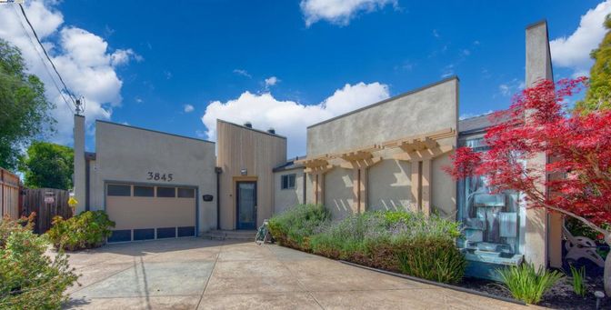 Attached, Exterior, Facade, Modern