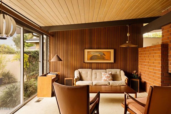 Interior, Living room, Pendant Lights, Stone Walls, Wooden Ceilings
