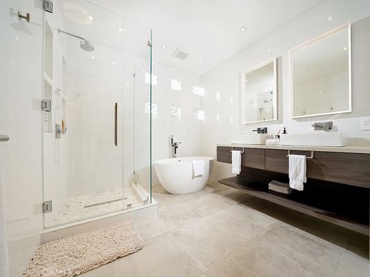 Bathroom, Dual Sink Vanities, Free Standing Baths, Glass Shower, Interior, Recessed Lighting