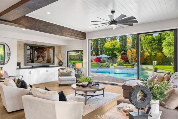 Interior, Living room, Recessed Lighting, Wooden Beams, Wood Texture Flooring