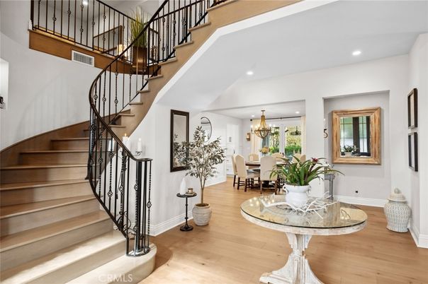 Chandelier, Dining room, Interior, Recessed Lighting, Wood Texture Flooring