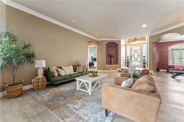 Interior, Living room, Recessed Lighting, Wood Texture Flooring