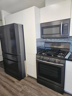 Interior, Kitchen, Stainless Steel Appliances, Wood Texture Flooring