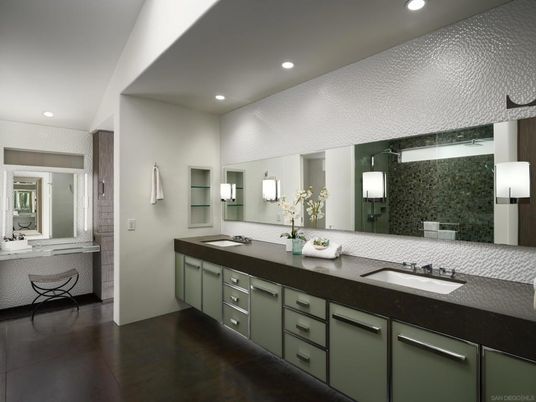 Bathroom, Dual Sink Vanities, Interior, Recessed Lighting