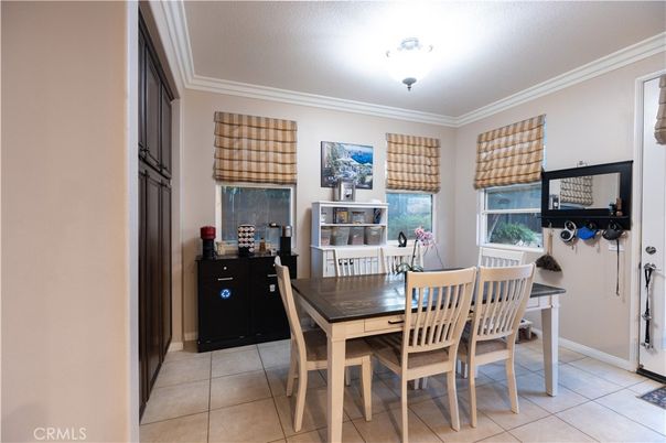 Dining room, Interior