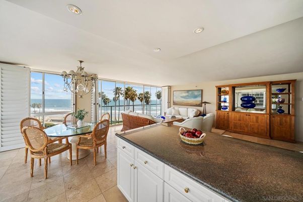 Chandelier, Dining room, Interior, Living room, Recessed Lighting, Water