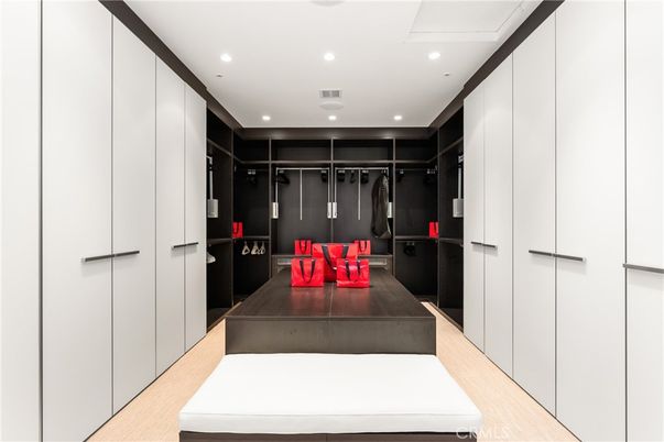 Interior, Recessed Lighting, Walk-in Closets