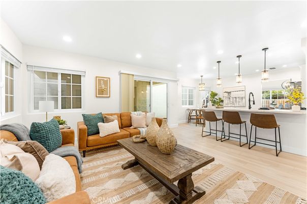 Interior, Kitchen, Living room, Pendant Lights, Recessed Lighting, Wood Texture Flooring