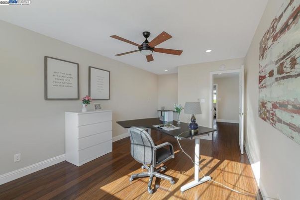 Home Office, Interior, Recessed Lighting, Wood Texture Flooring