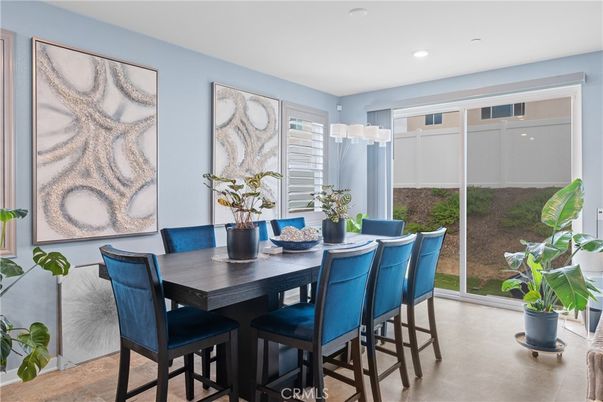 Dining room, Interior, Recessed Lighting