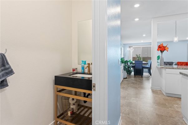 Dining room, Interior, Pendant Lights, Recessed Lighting