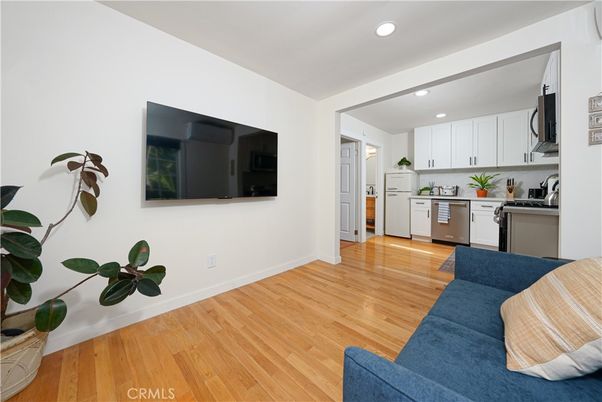 Interior, Kitchen, Living room, Recessed Lighting, Wood Texture Flooring