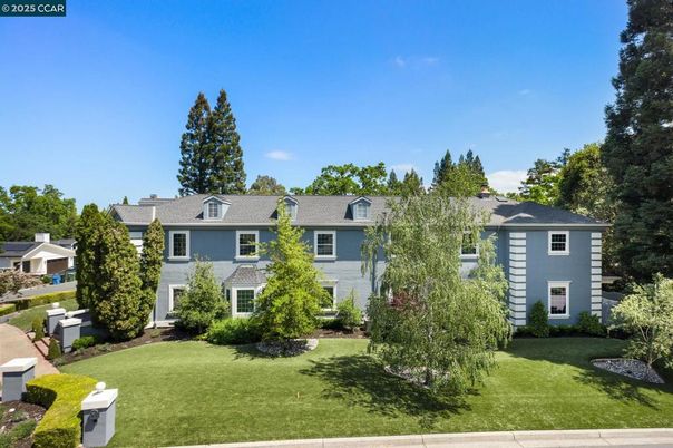 Backyard, Exterior, Facade, French Provincial