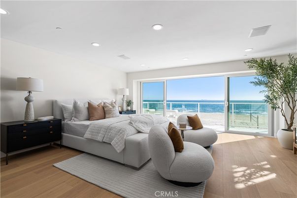 Bedroom, Interior, Recessed Lighting, Water, Wood Texture Flooring