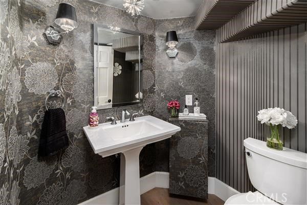 Bathroom, Interior, Wood Texture Flooring