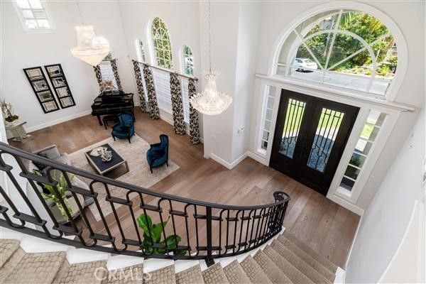 Chandelier, Interior, Living room, Pendant Lights, Piano, Wood Texture Flooring