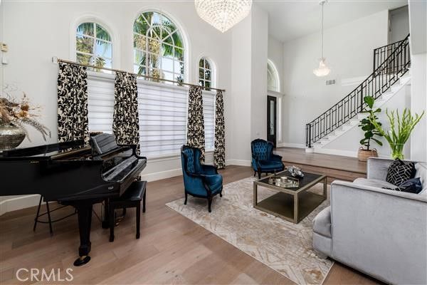 Interior, Living room, Pendant Lights, Piano, Wood Texture Flooring