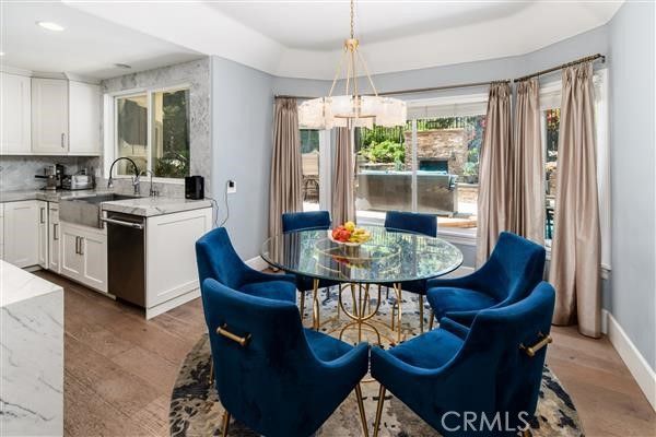 Dining room, Interior, Kitchen, Pendant Lights, Recessed Lighting, Stainless Steel Appliances
