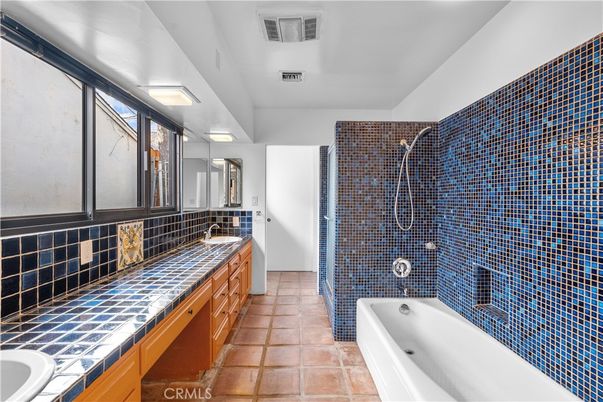 Bathroom, Dual Sink Vanities, Interior, Tile Countertops