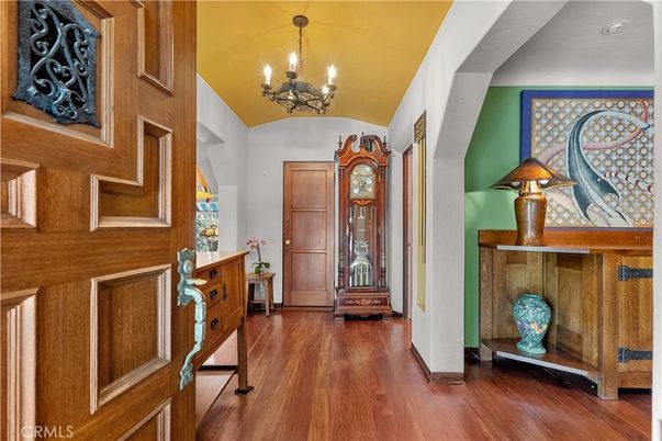 Chandelier, Interior, Wood Texture Flooring