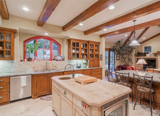 Dining room, Interior, Kitchen, Pendant Lights, Recessed Lighting, Stainless Steel Appliances, Wooden Beams