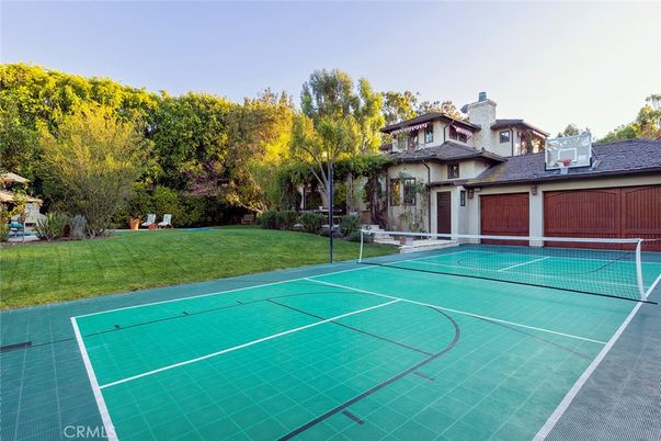 Exterior, Tennis Courts