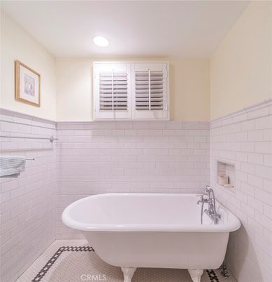Bathroom, Free Standing Baths, Interior, Recessed Lighting