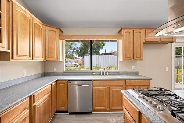 Interior, Kitchen, Stainless Steel Appliances, Wood Texture Flooring