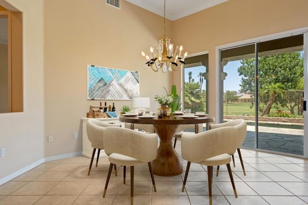 Chandelier, Dining room, Interior