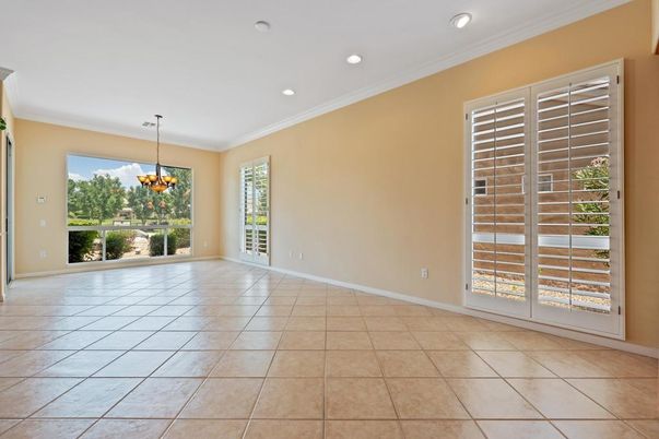 Chandelier, Empty room, Interior, Recessed Lighting