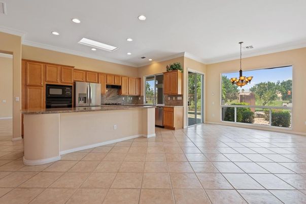Chandelier, Interior, Kitchen, Recessed Lighting, Stainless Steel Appliances