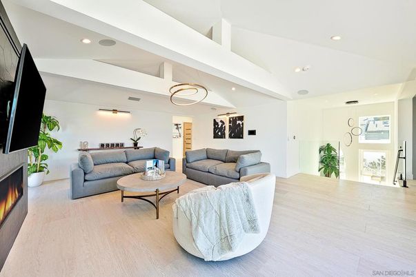 Fireplace, Interior, Living room, Pendant Lights, Recessed Lighting, Wood Texture Flooring
