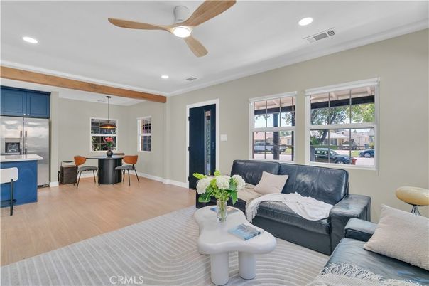 Dining room, Interior, Living room, Pendant Lights, Recessed Lighting, Wood Texture Flooring