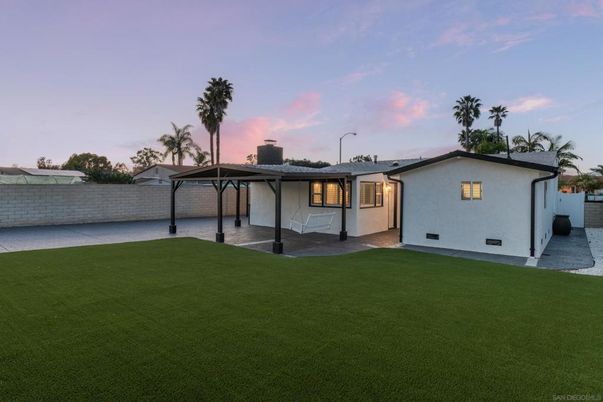 Backyard, Exterior