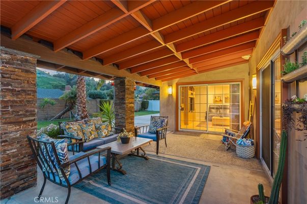 Exterior, Wooden Beams