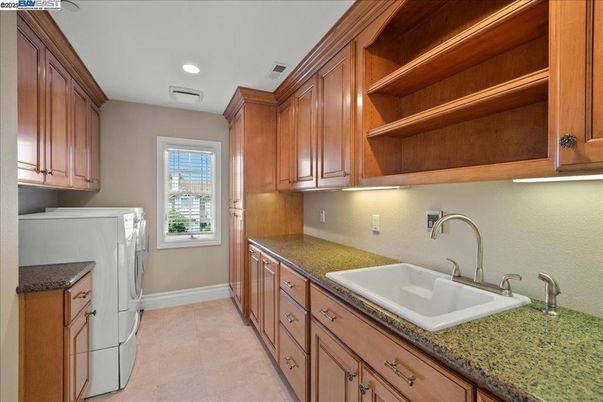 Interior, Recessed Lighting, Washer