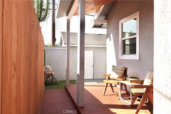 Exterior, Wood Texture Flooring