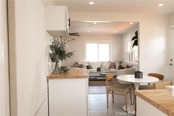 Dining room, Interior, Living room, Recessed Lighting
