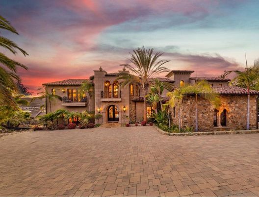 Backyard, Exterior, Facade, Mediterranean