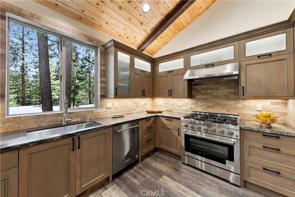 Interior, Kitchen, Recessed Lighting, Stainless Steel Appliances, Wooden Beams, Wooden Ceilings, Wood Texture Flooring