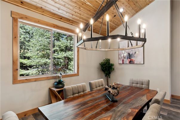 Chandelier, Dining room, Interior, Pendant Lights, Wooden Beams, Wooden Ceilings, Wood Texture Flooring