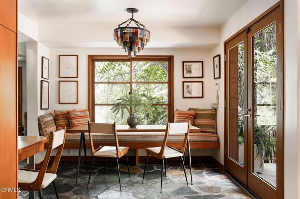 Chandelier, Dining room, Interior