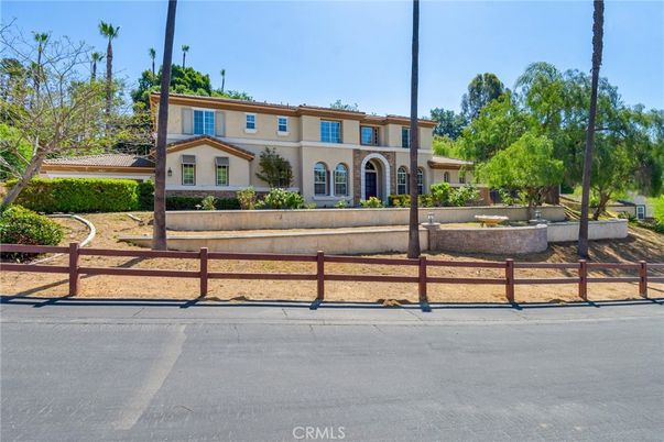 Backyard, Exterior, Facade, Mediterranean