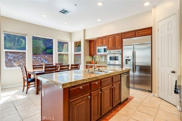 Dining room, Interior, Kitchen, Recessed Lighting, Stainless Steel Appliances