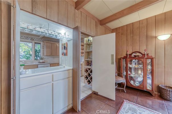 Interior, Washer, Wooden Walls